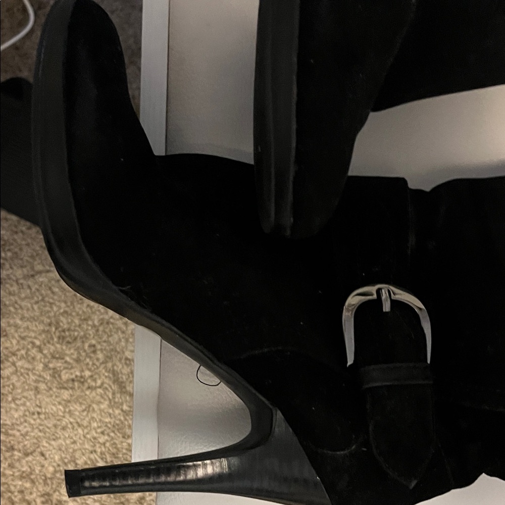 Elegant Black Women's Heeled Boots